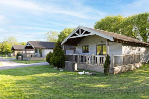 Kingfisher Lodge, Redlake Farm, Nr Glastonbury
